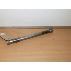 BANDIT 600 SWING ARM SPINDLE